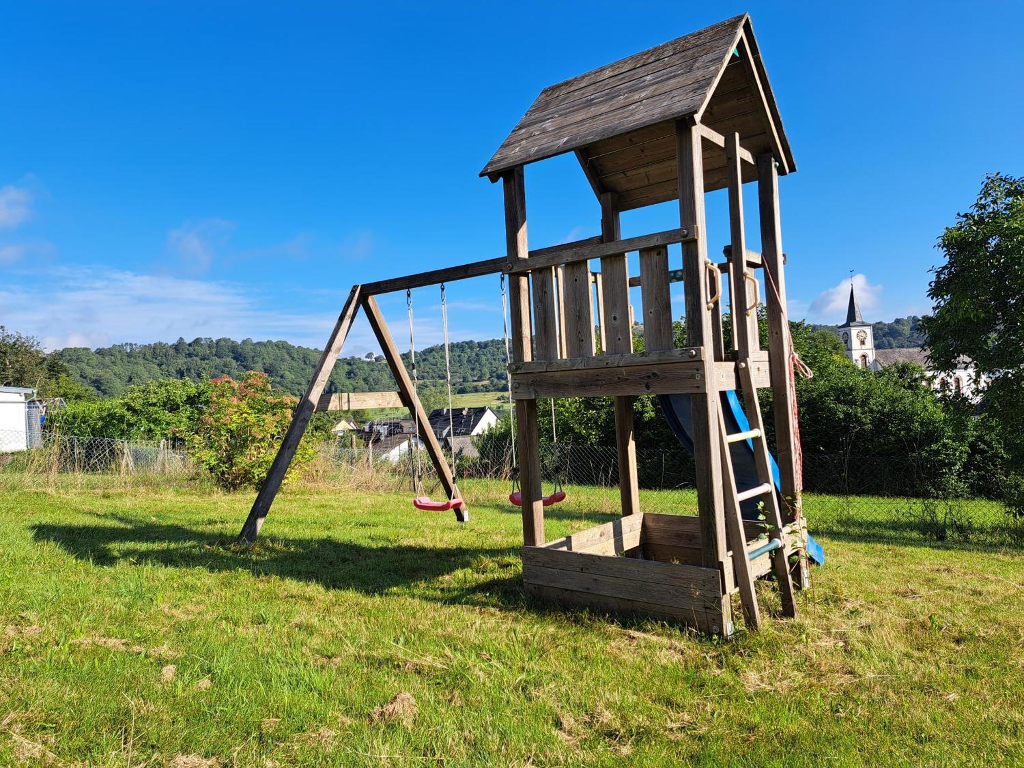 Haus Mit Idyllischem Seeblick شالكينميهرين المظهر الخارجي الصورة